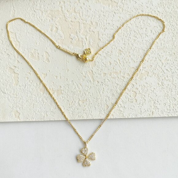 Kendra Scott Clover White Crystal Gold Short Necklace - Picture 3 of 4